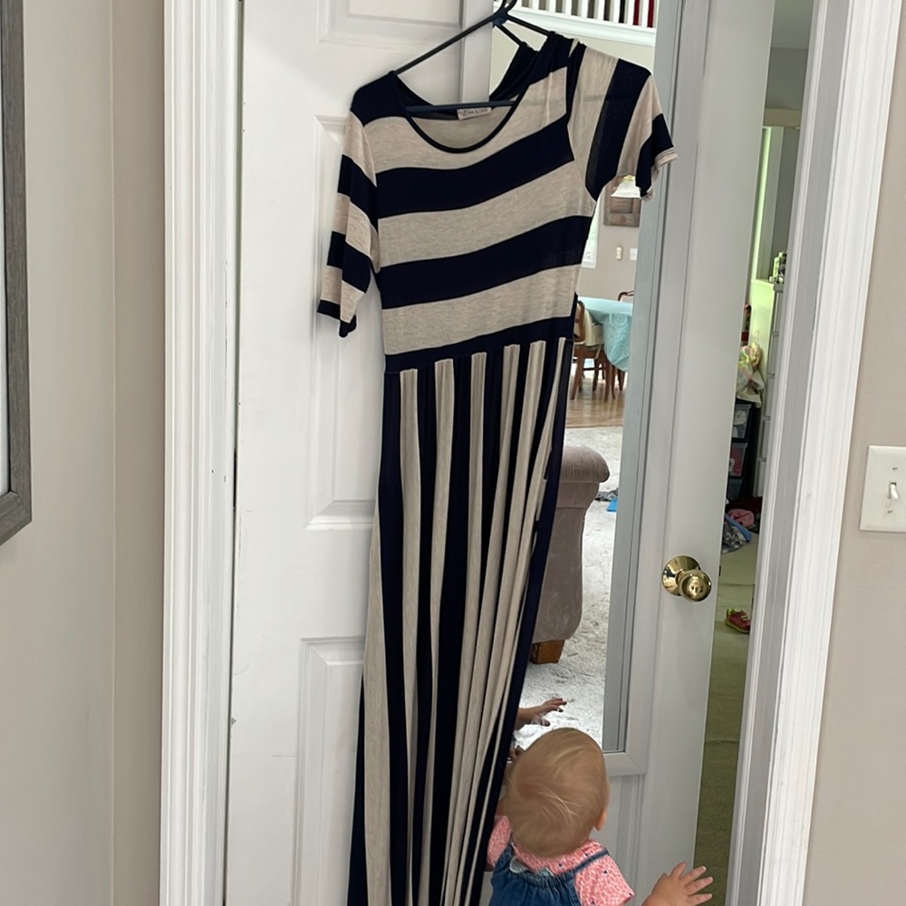Navy Beige Striped Maxi Dress with Pockets
